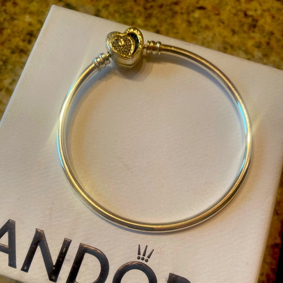 Womens Pandora bangle bracelet - Picture 1 of 4
